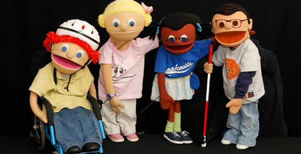 Puppet Show teaches children to accept each other’s differences Fall