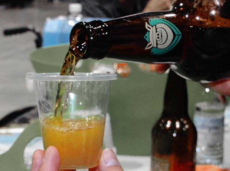 Governor Baker signs bill allowing beer and wine sales with pickup, food delivery in