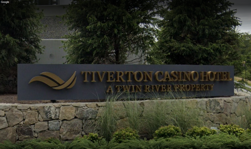 twin river casino in tiverton